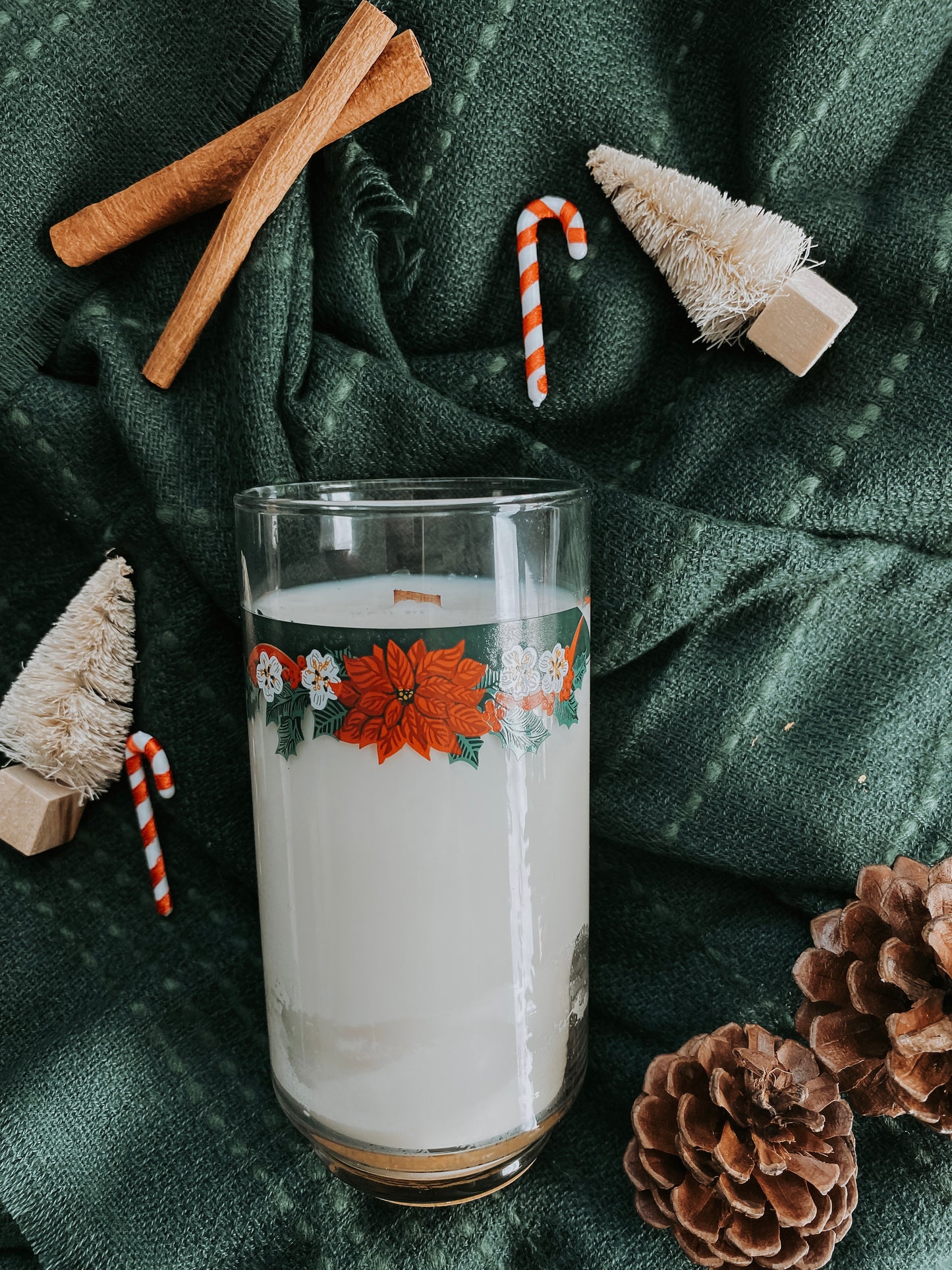 CHRISTMAS COLLECTION CANDLE