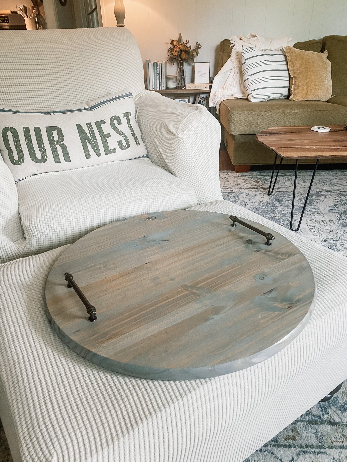 ROUND WOODEN SERVING TRAY
