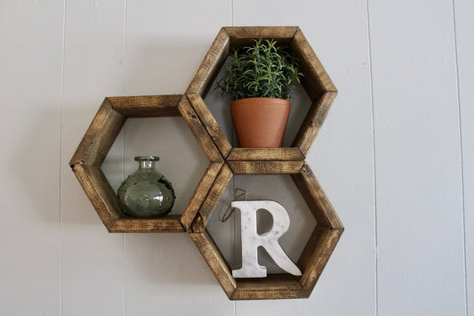 HEXAGON PLANT SHELVES