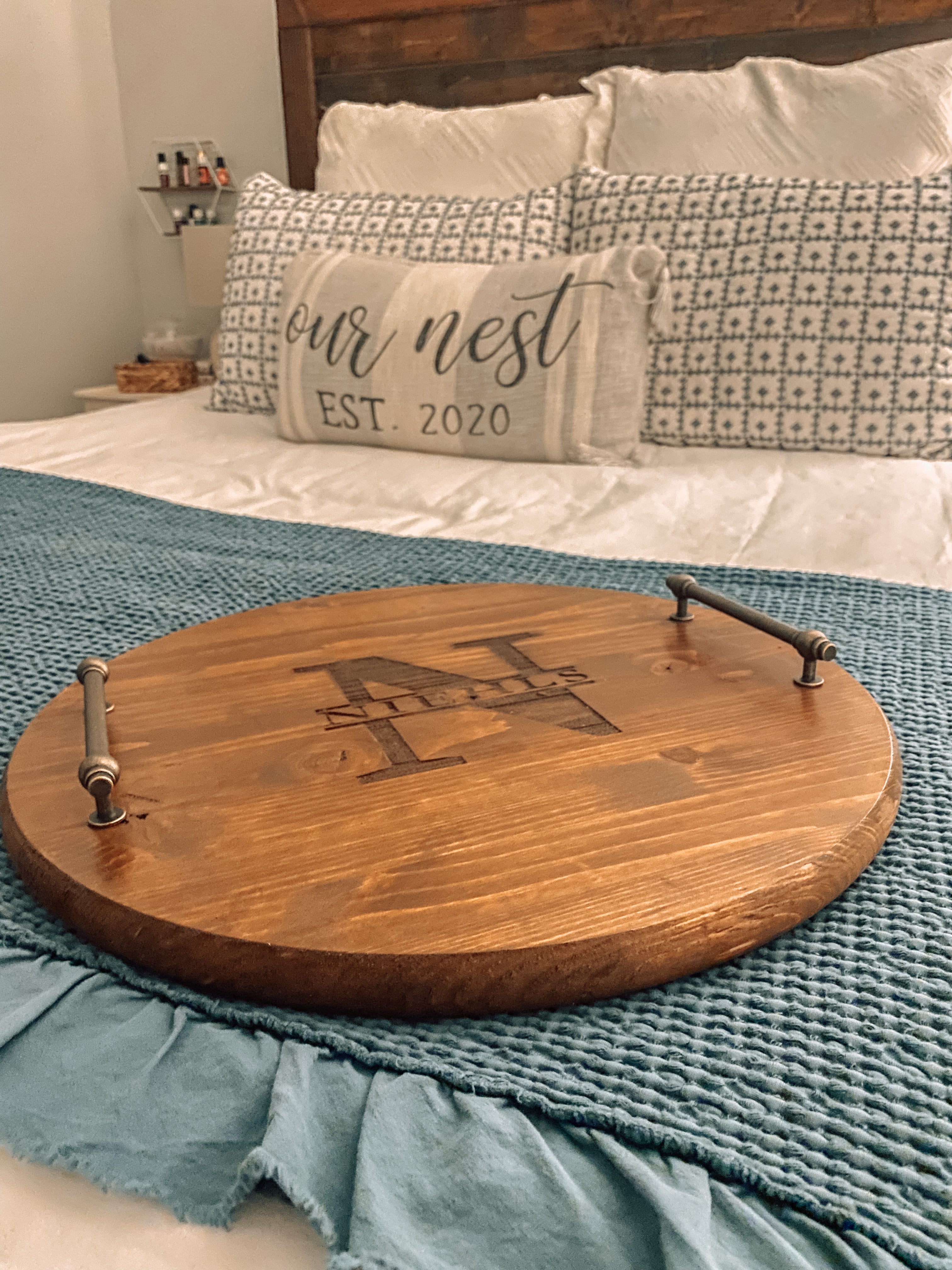 ROUND WOODEN SERVING TRAY
